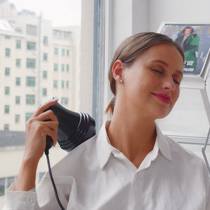 Martillo de Masaje Eléctrico LUYAO 667A de Cuerpo Completo, Portátil, con 4 Cabezales, para Adelgazar - Product Image 3