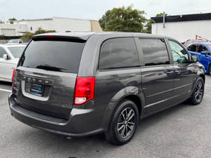 Dodge Grand Caravan SXT Plus 4 portes Mini-Van d'occasion <span class=keywords><strong>2016</strong></span>, conduite à gauche, sièges en cuir, Bluetooth, radio satellite, LED 8 - Product Image 3