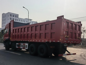 Camión Volquete Dongfeng 8x4 de 12 Ruedas, 40-50 Toneladas, con Elevación Hidráulica en Forma de U, en Venta - Product Image 6