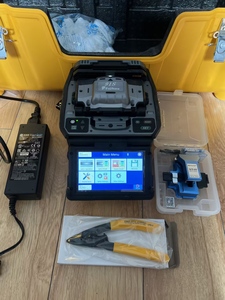 Machine à souder d'occasion Splicer 90S 90S+ 91S 81S 41S en bon état pour FTTH Fiber Cleaver - Product Image 3