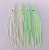Lure de pêche à la traîne en PVC de 5 cm, plusieurs couleurs, jupe de poulpe en plastique souple artificiel, calmar lumineux pour la pêche en eau salée et en rivière