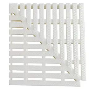 Rejillas de piscina de esquina swervable de nuevo diseño Cubierta de desbordamiento antideslizante móvil hecha de material PP duradero para piscinas - Product Image 1