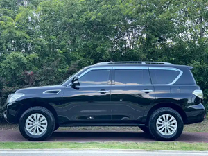 Excelente Relación Calidad-Precio, Nissan Patrol 2018 Usado Verificado, 4.0L 7AT Gasolina, SUV Económico, Servicio Completo - Product Image 2
