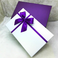 Boîtes à vêtements en carton coloré en papier kraft de luxe avec logo personnalisé Emballage de boîte de papier d'expédition en carton cosmétique