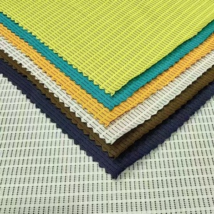 ผ้ากีฬาเนื้อตาข่ายระบายอากาศ 94% โพลีเอสเตอร์ 6% สแปนเด็กซ์ 140gsm 160 ซม. แบบยืดหยุ่นลายจุด สำหรับเสื้อยืดวิ่ง<span class=keywords><strong>ม</strong></span>าราธอน - Product Image 6