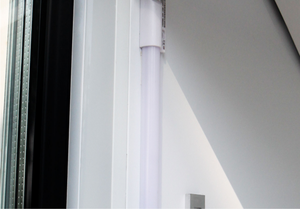 Congélateur vertical commercial en gros pour usine avec portes vitrées, refroidissement par air et contrôle numérique de la température - Product Image 4