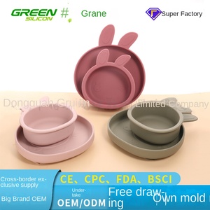 Assiette à dîner pour enfant, vaisselle en silicone pour bébé, forme d'ours, ventouse en silicone platine pour les mariages, boîte emballée pour la nourriture pour bébé - Product Image 3