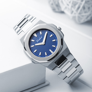 Reloj de Cuarzo Personalizado para Hombre con Logotipo, Movimiento Seiko VD55 Japonés, Cristal de Zafiro y Correa de Cuero Genuino, OEM Disponible, MOQ Bajo - Product Image 3