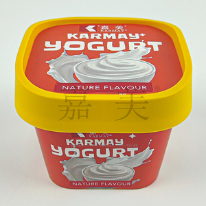 Pot de yaourt carré KARMAY en PP avec couvercle et cuillère, saveur nature, 75g, emballage rouge et jaune, étiquette imprimée sur moule, gobelet 125ml - Product Image 4