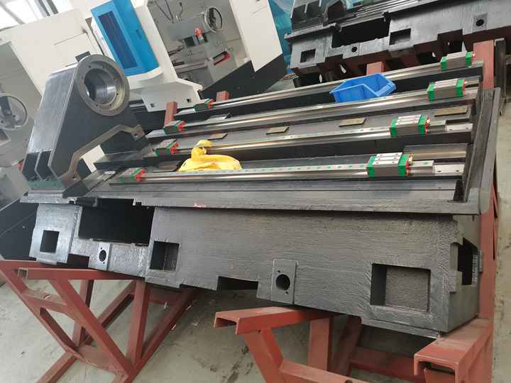 Multifunction TCK56A cnc metal lathe slant bed lathe 12 live turret