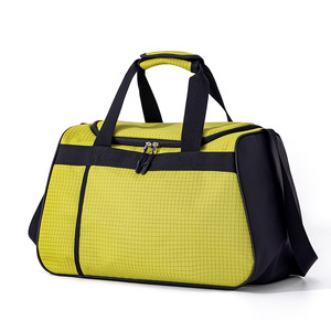 Sac de sport imperméable à 3 compartiments avec poignée rembourrée en éponge, séparation sec/humide, sac à bandoulière détachable pour les courts séjours - Product Image 3