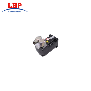 Neuf en stock, servomoteur BMH0703P06F2A de haute qualité, 70 mm, 3,4 Nm, axe lisse, IP54, compatible avec les API. - Product Image 1