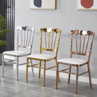 Chaises de banquet en métal en gros, confortables, avec assise rembourrée, robustes et durables, idéales pour les salles à manger, les salles de banquet et les événements