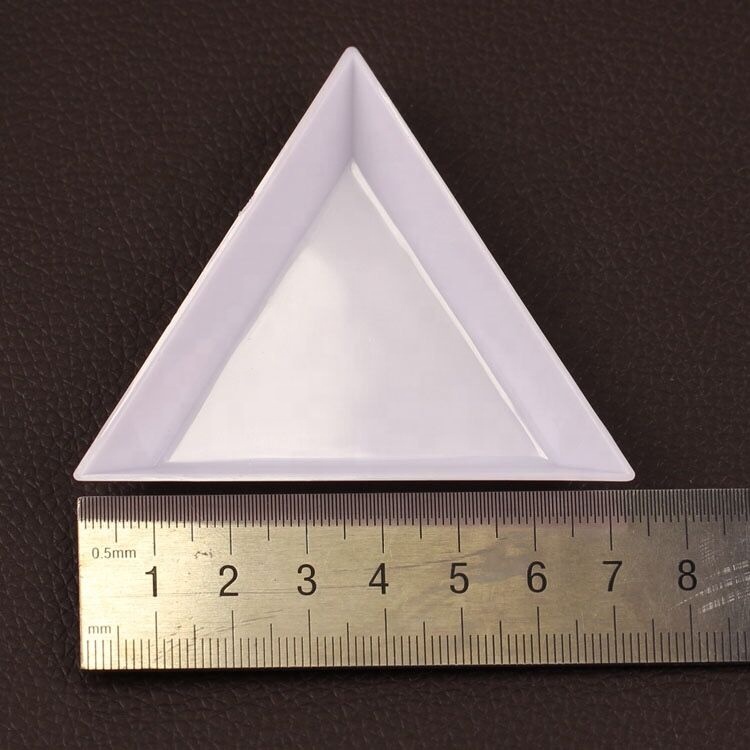 Треугольные пластиковые Стразы