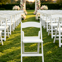 Chaise pliante en résine blanche rembourrée, empilable, pour événements, mariages, hôtels et jardins - Vente en gros