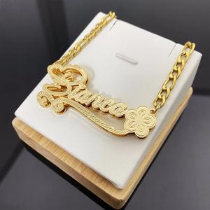 Collar Personalizable para <span class=keywords><strong>Mujer</strong></span> <span class=keywords><strong>con</strong></span> Circonita Cúbica, Acero Inoxidable 304 y Baño <span class=keywords><strong>de</strong></span> <span class=keywords><strong>Oro</strong></span>, <span class=keywords><strong>Cadena</strong></span> Figaro <span class=keywords><strong>con</strong></span> Letra, Colgante Clásico - Product Image 2