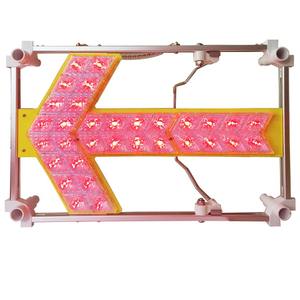 Producto de advertencia de tráfico Premium de alta calidad, señal de tráfico de flecha LED hecha de materiales duraderos de ABS y PC - Product Image 3