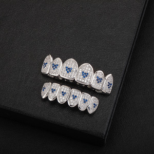 Personnalisé VVS Moissanite Grillzs Bijoux Hip Hop Bling <span class=keywords><strong>Grillz</strong></span> <span class=keywords><strong>Dent</strong></span> 14K Plaqué or Glacé Zircon Diamant Coeur Dents <span class=keywords><strong>Grillz</strong></span> - Product Image 3