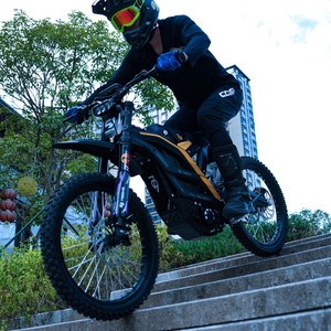จักรยานไฟฟ้า Pro 79 Ebike Off Road 8500w สำหรับขับขี่ออฟโรดและในเมือง แรงบิดสูง (610 นิวตันเมตร) ให้การเร่งความเร็วและสมรรถนะอันทรงพลัง - Product Image 3