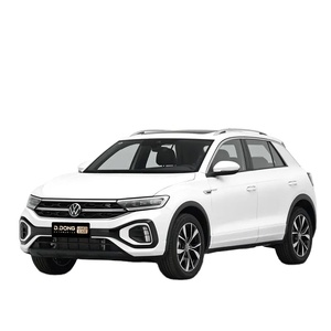 Volkswagen <span class=keywords><strong>T</strong></span>-<span class=keywords><strong>ROC</strong></span> 2024 d'<span class=keywords><strong>occasion</strong></span>, SUV compact 5 portes 5 places, 300TSI DSG 2WD, toutes options, conduite à gauche, véhicule <span class=keywords><strong>essence</strong></span> d'<span class=keywords><strong>occasion</strong></span> - Product Image 1