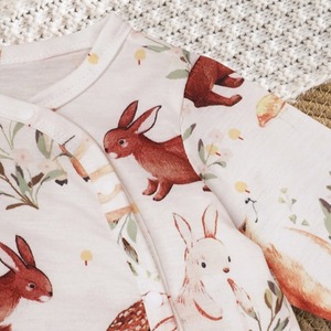 Bebek Uzun Kollu Yan Düğmeli Tulum ve Şapka 2 Parça Set Sika Geyiği Desenli Bebek Bodysi Yan Açılır Düğmeli Bebek Tulumu - Product Image 4