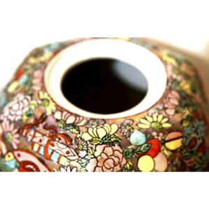 Ce magasin propose des <span class=keywords><strong>vases</strong></span> en porcelaine antique, des jarres en cloisonné et des lampes suspendues en céramique modernes pour les espaces de vie intérieurs. - Product Image 6