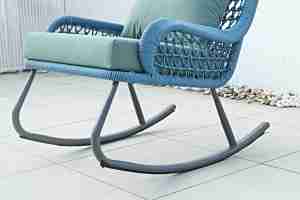 Fauteuil à bascule d'extérieur en aluminium, finition gris thermolaqué, mobilier de jardin moderne, style ferme, pour patio, salon et chambre - Product Image 6