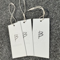 Étiquettes volantes en papier écologique avec logo de haute qualité en forme de fleur chaussures étiquettes de vêtement étiquette carte vêtements étiquettes volantes avec ficelle