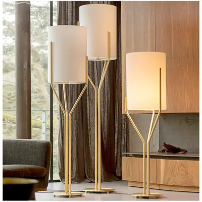 Modern home decoration wrought iron electroplating cloth lampshade standing lamp hotel floor lamp