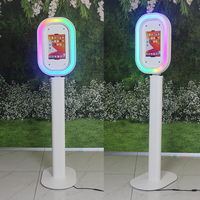 Photobooth économique à installation facile avec application et télécommande, éclairage d'ambiance LED RGB à double contrôle, avec flight case pour événements