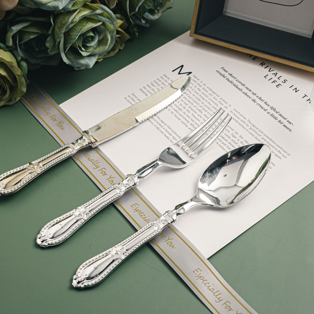XUELI Disposable Plastic Cutlery Set Safety Gold & Silver Plated Knives Spoons for Weddings Parties Elegant Dinnerware Sets