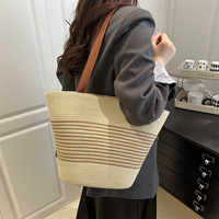 Nouveau Sac Fourre-tout Rayé Grande Capacité pour Femme, Sac Seau, Sac Tressé, Sac à Main Porté Épaule, Collection Été 2026