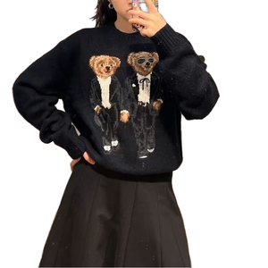 <span class=keywords><strong>Pull</strong></span> en tricot chaud d'hiver vintage pour femmes, confortable et respirant, avec un motif d'ours brodé sur le devant, logo positionné, unisexe - Product Image 1