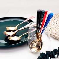 Cuillères à ventouses en acier inoxydable 304 plaqué or de style coréen Cuillère à soupe ronde en métal en vrac pour la fête pour les ramen et le dessert