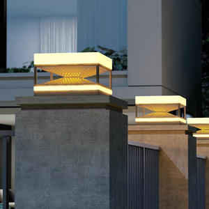 โคมไฟสวน LED กลางแจ้งกันน้ำพร้อมพลังงานแสงอาทิตย์โคมไฟติดผนังประตูเสาอลูมิเนียมสำหรับวิลล่าคะแนน IP65 - Product Image 3