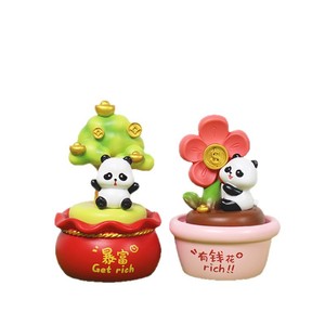 ยู โม คราฟท์ ตุ๊กตาหมีแพนด้าหมุนได้ ของตกแต่งเรซิ่น กล่องสุ่ม ของขวัญน่ารักสร้างสรรค์สำหรับเพื่อน - Product Image 2