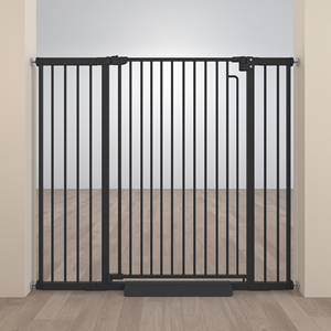 Portão de Segurança Moderno para Animais de Estimação em Aço Inoxidável Sólido, Redondo, Ajustável com Fecho de Botão, Design Retrátil para Uso Interno - Product Image 1