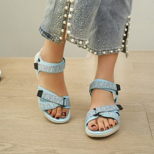 Sandales de sport pour femmes, à lanières réglables avec boucles, antidérapantes, à semelle épaisse, pour la plage et la marche - Product Image 1