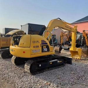 Excavadora Hidráulica Usada Komatsu PC70 2022 con 500 Horas de Uso, Piezas Originales de Japón, Motor Principal, Inspección Gratuita y Envío Global - Product Image 1