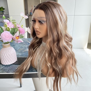 Pelucas sintéticas transparentes de encaje 13x4 de alta calidad, rizadas sueltas, rubio miel, de fibra mezclada. - Product Image 3