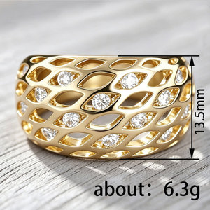 Anello a fascia larga con zirconi a griglia geometrica per donna, elegante gioiello di moda per tutti i giorni - Product Image 4