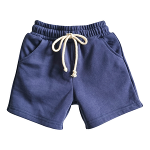 Shorts Bermuda en coton pour garçons, style décontracté, coupe décontractée, taille avec cordon de serrage et poches latérales, pour un style de vie actif et un confort optimal. - Product Image 1