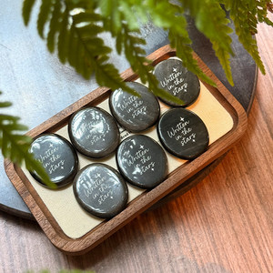 La <span class=keywords><strong>Pietra</strong></span> Rotonda in Ossidiana Argentata con <span class=keywords><strong>Scritta</strong></span> 'The Star Has Already Written', <span class=keywords><strong>Pietra</strong></span> Filosofica, per Meditazione e Affermazioni, Regalo di Nicchia, Ornamento - Product Image 5