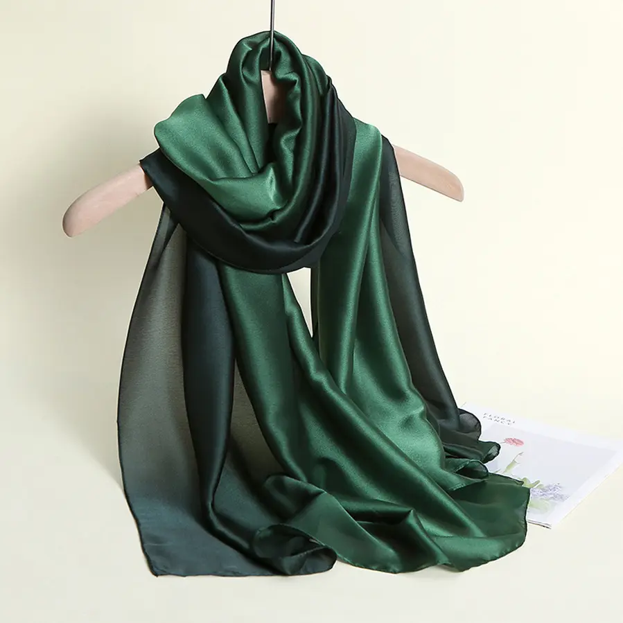 Hot Selling Ladies Long Large Soft Ombre Silk Head Hijabs Muslim Women Screen Printing Color Gradient Silk Printed Scarf Shawls