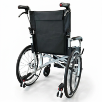 Fauteuil roulant pliable autopropulsé, fauteuil roulant manuel en acier avec grandes roues arrière et poignées, chaise médicale pour adultes et personnes âgées