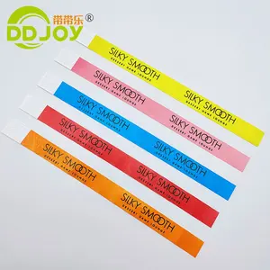 2022 Factory Verkoop Goedkope Wegwerp Papier Tyvek Armband Solid Papier Polsband Voor Evenementen & Park & Festival