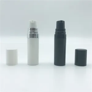 Mini botella de bomba de crema de loción sin aire blanca clásica, maqueta de cilindro de 5ml, 8ml y 10ml con botellas de plástico con cuello plateado mate