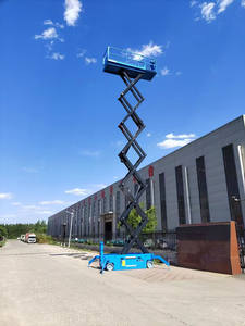 แพลตฟอร์มลิฟท์กรรไกรไฟฟ้าแบบมีล้อขนาด 6 เมตร ให้การยกและลดแนวตั้งที่มั่นคงและมีประสิทธิภาพภายใต้การรับน้ำหนัก  ระบบยกแบบกรรไกร - Product Image 4