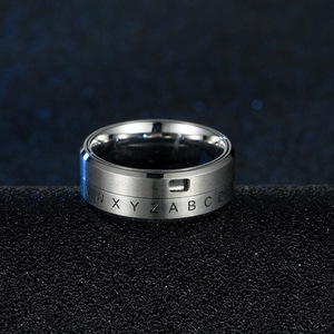 Anillo giratorio de acero de titanio con combinación de letras y números, joyería única y popular de Montaña y Mar, de nicho y de moda. - Product Image 3