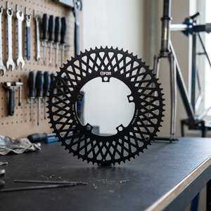 Plateau de chaîne Unique 70T R1-13 Mini Velo 130mm BCD en aluminium 7075 léger, technologie Narrow-Wide, compatible 12 vitesses, haute qualité - Product Image 3
